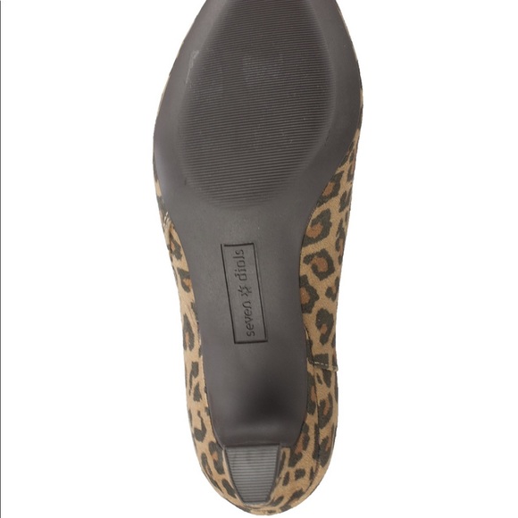 Women’s Leopard Print Booties - Picture 7 of 7